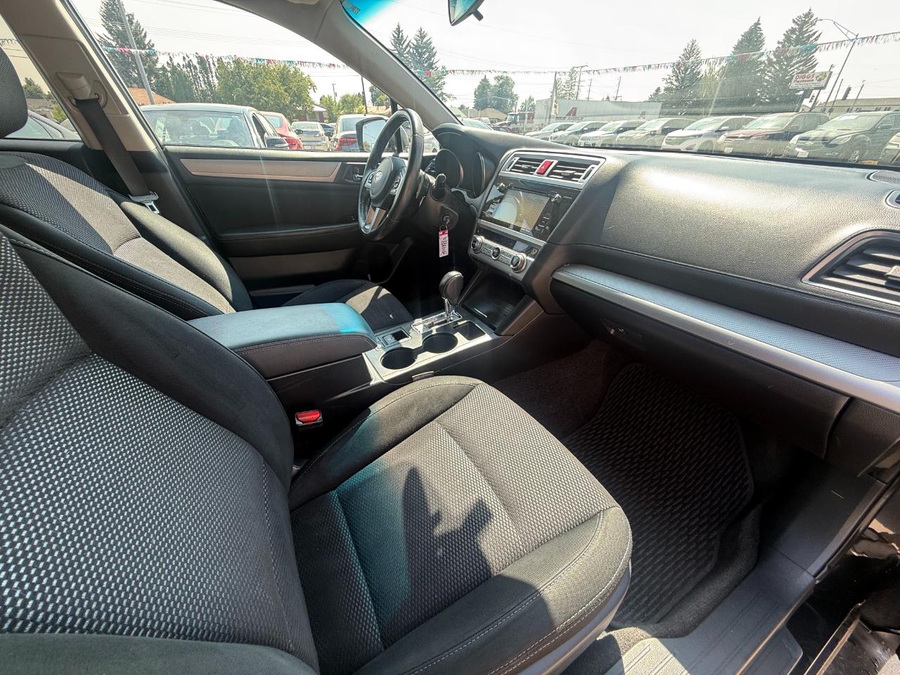 Subaru Outback 2.5i Premium 2015