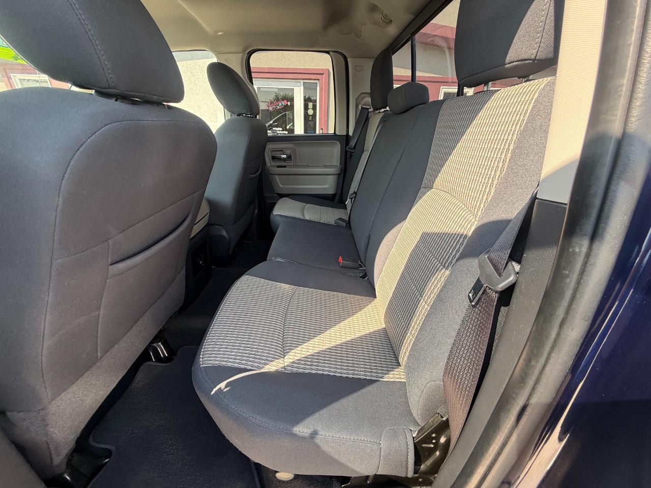RAM 1500 SLT 2012
