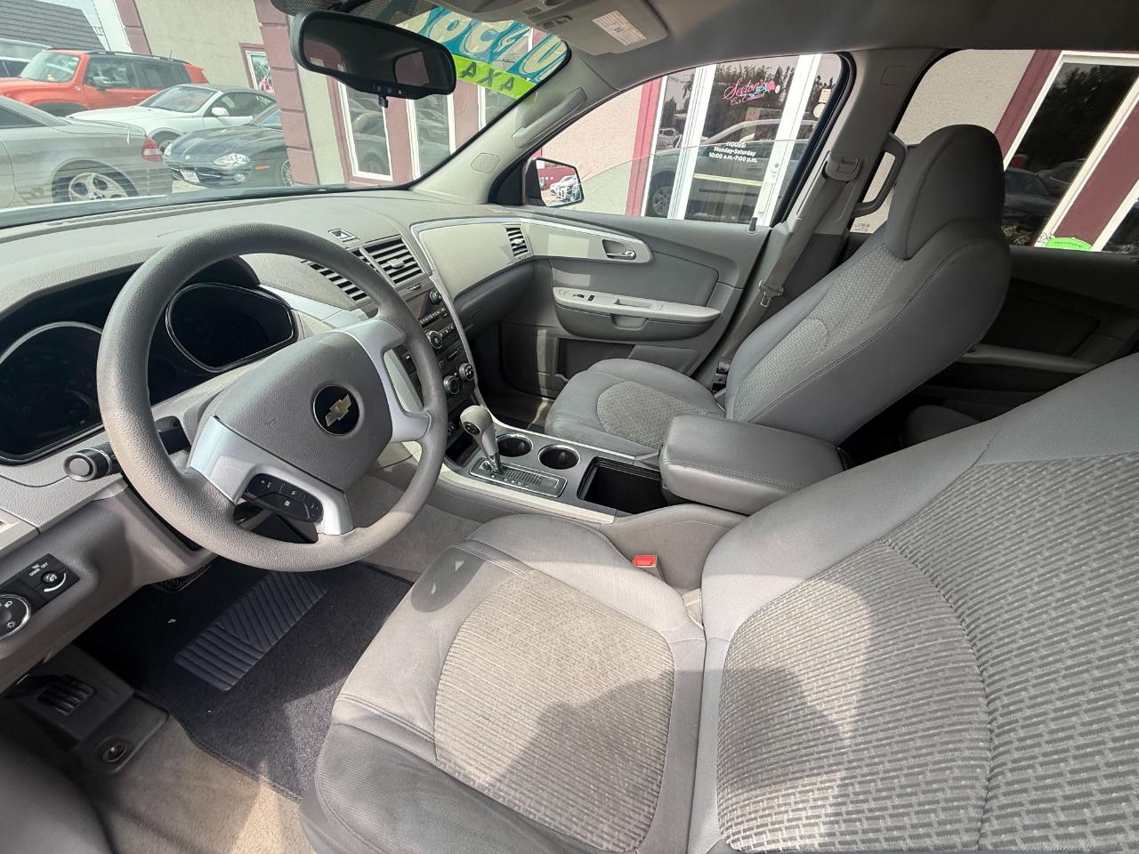 Chevrolet Traverse LS 2010