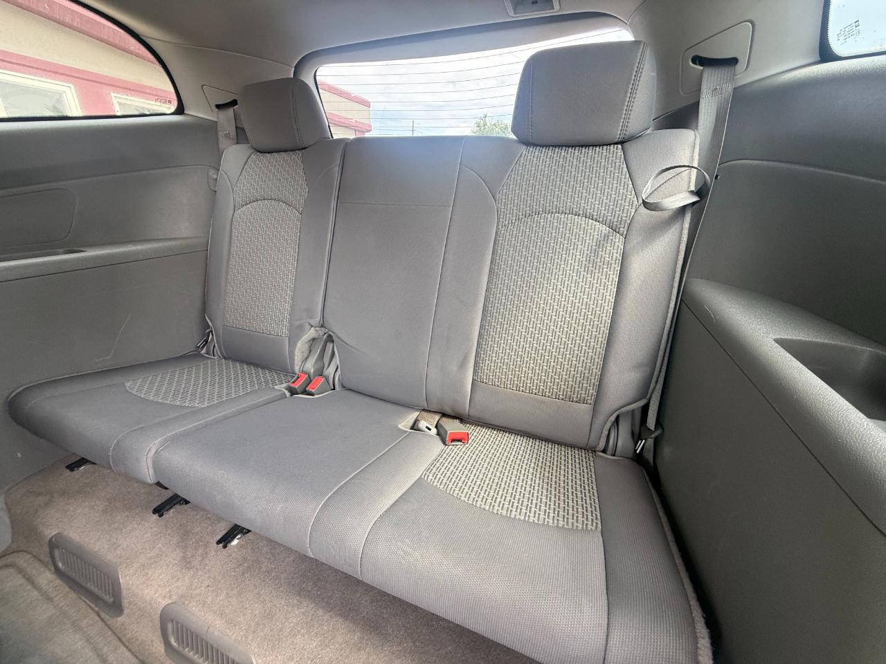 Chevrolet Traverse LS 2010