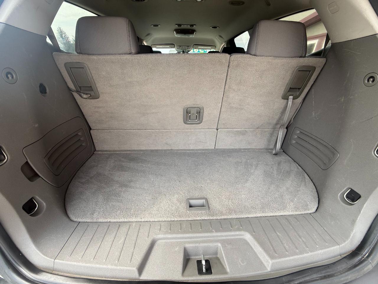 Chevrolet Traverse LS 2010