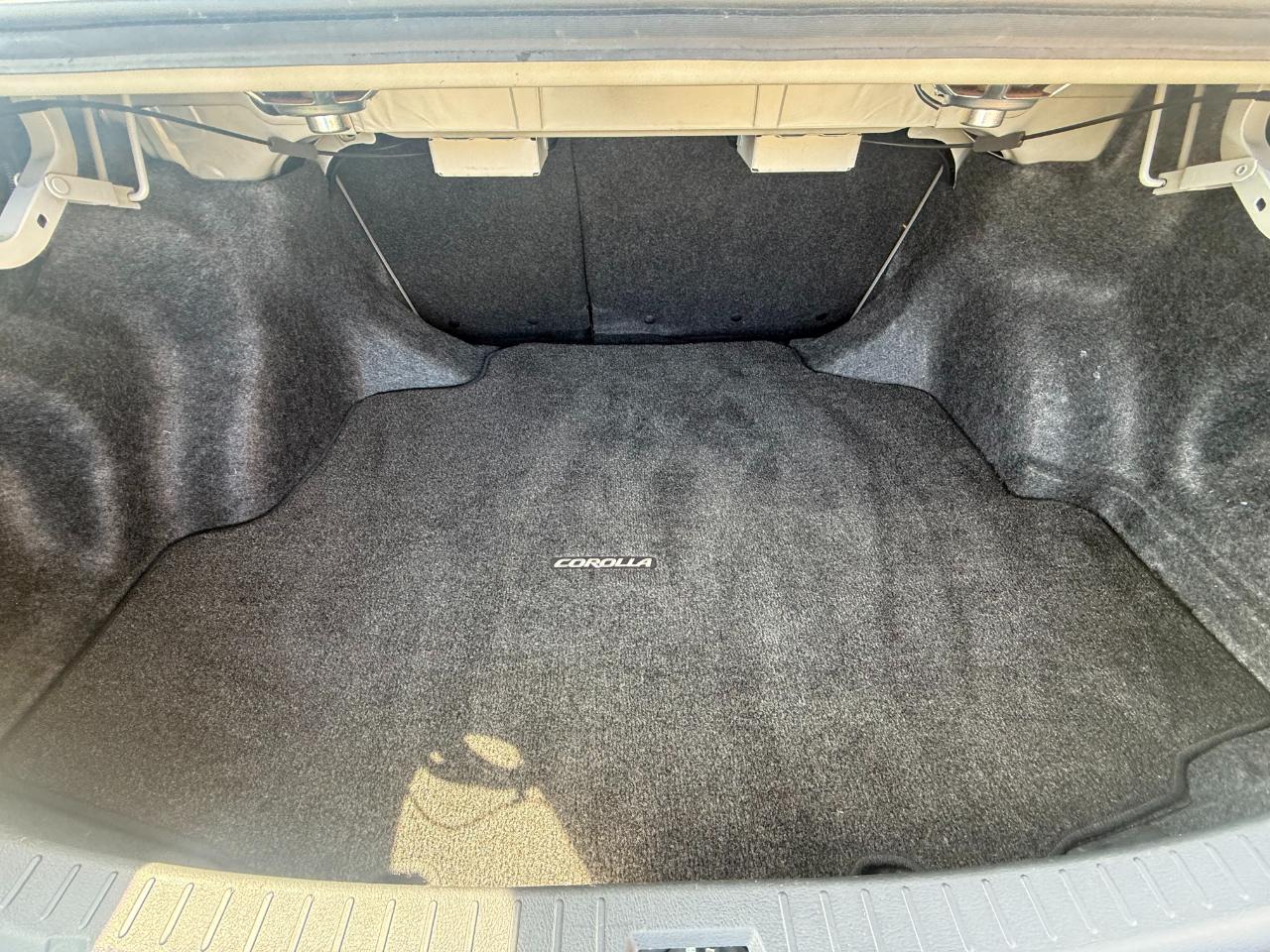 Toyota Corolla LE 2013