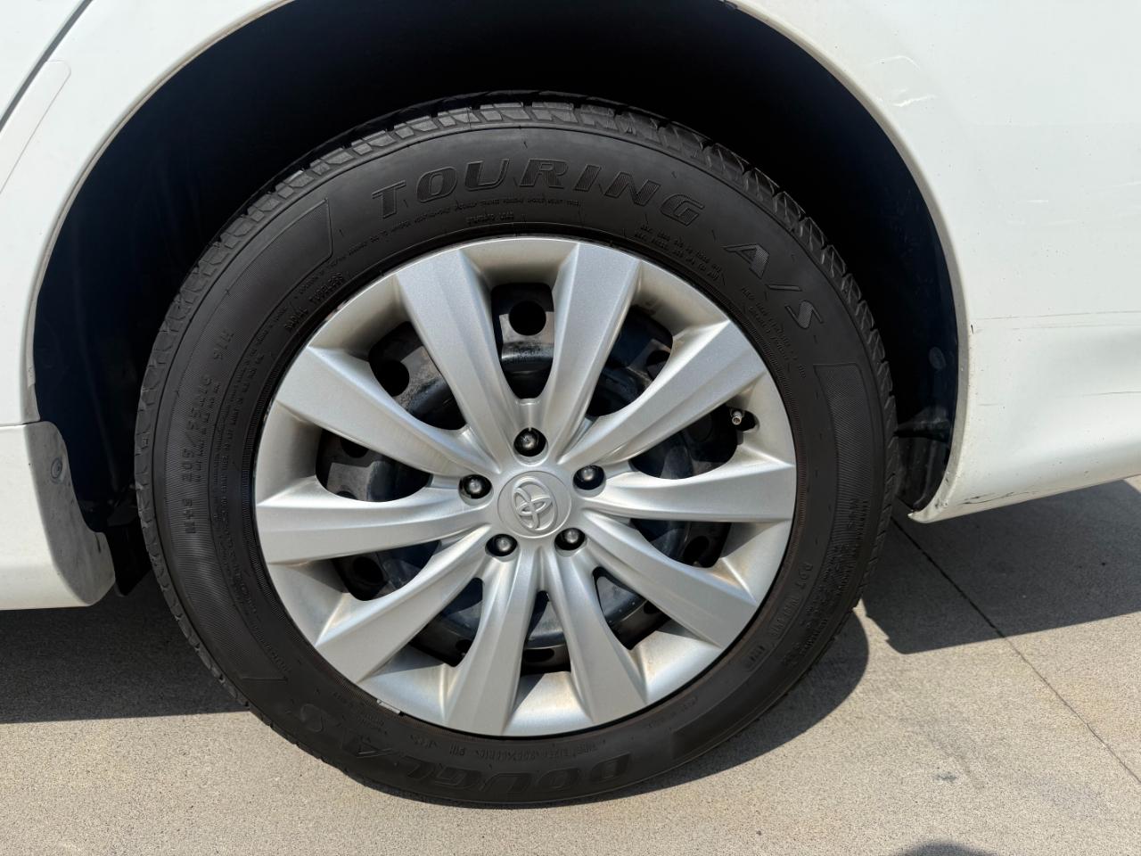 Toyota Corolla LE 2013