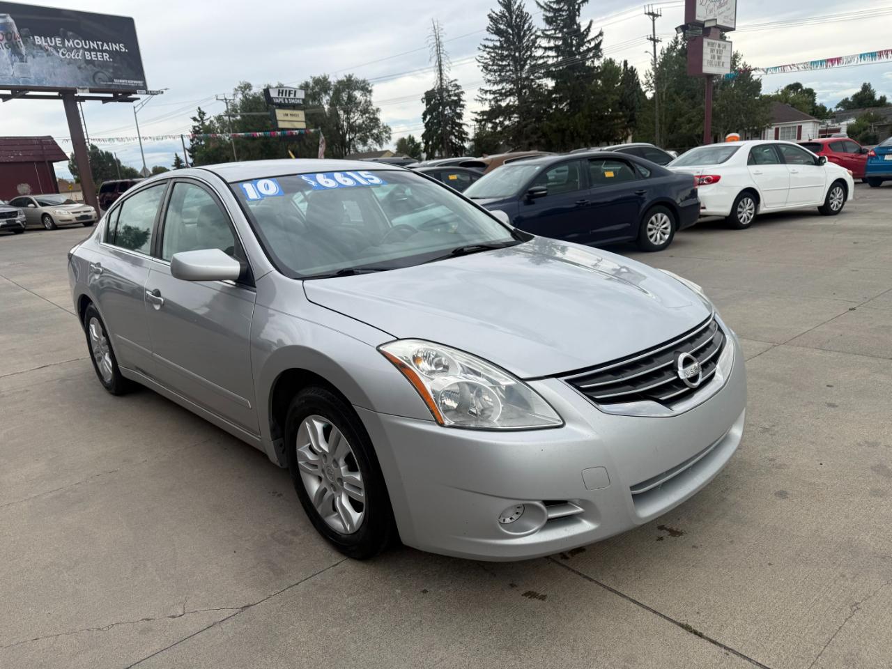Nissan Altima Base 2010