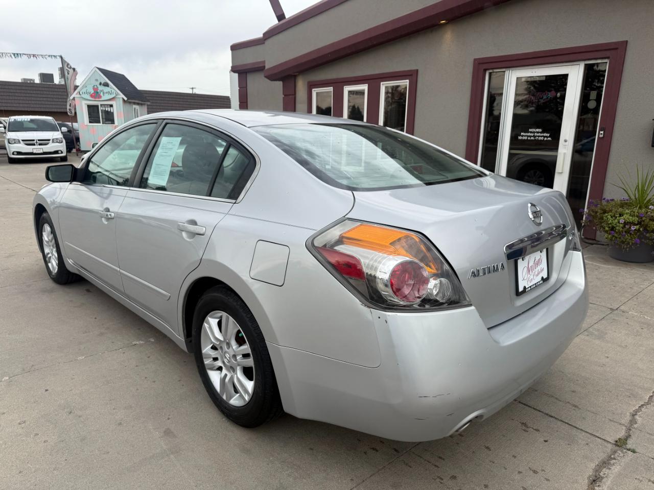 Nissan Altima Base 2010