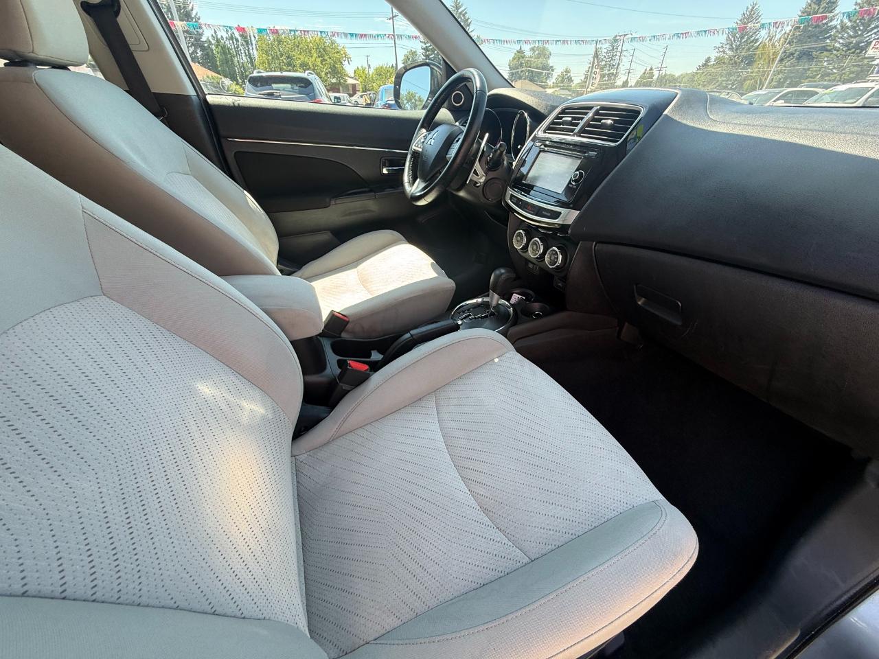 Mitsubishi Outlander Sport  2015