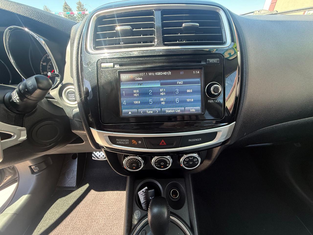 Mitsubishi Outlander Sport  2015