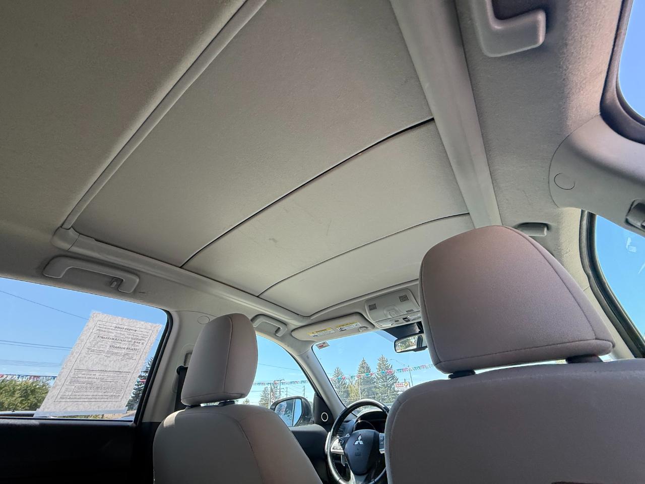 Mitsubishi Outlander Sport  2015