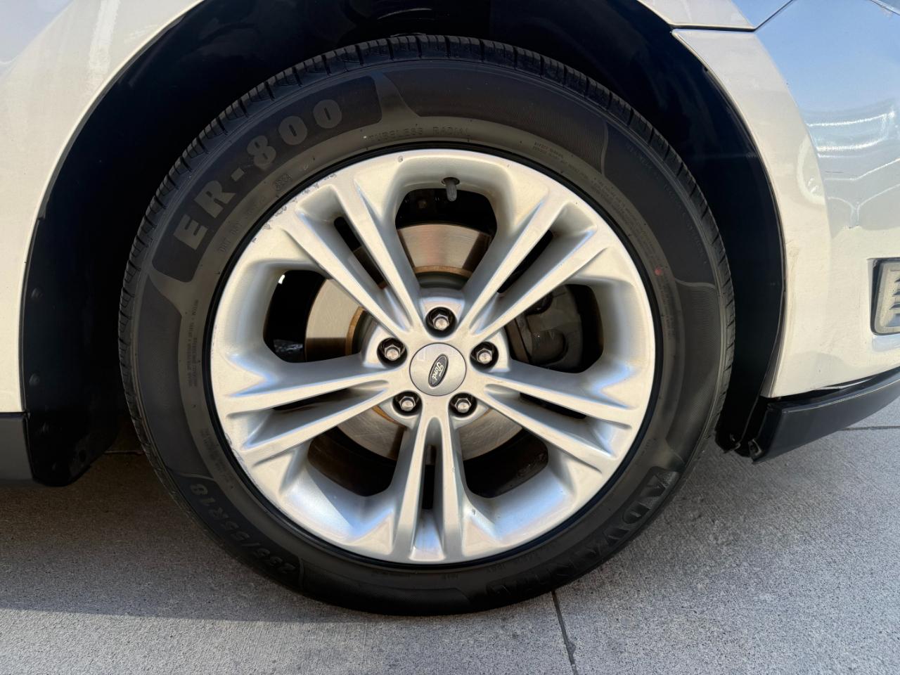 Ford Taurus SE 2015