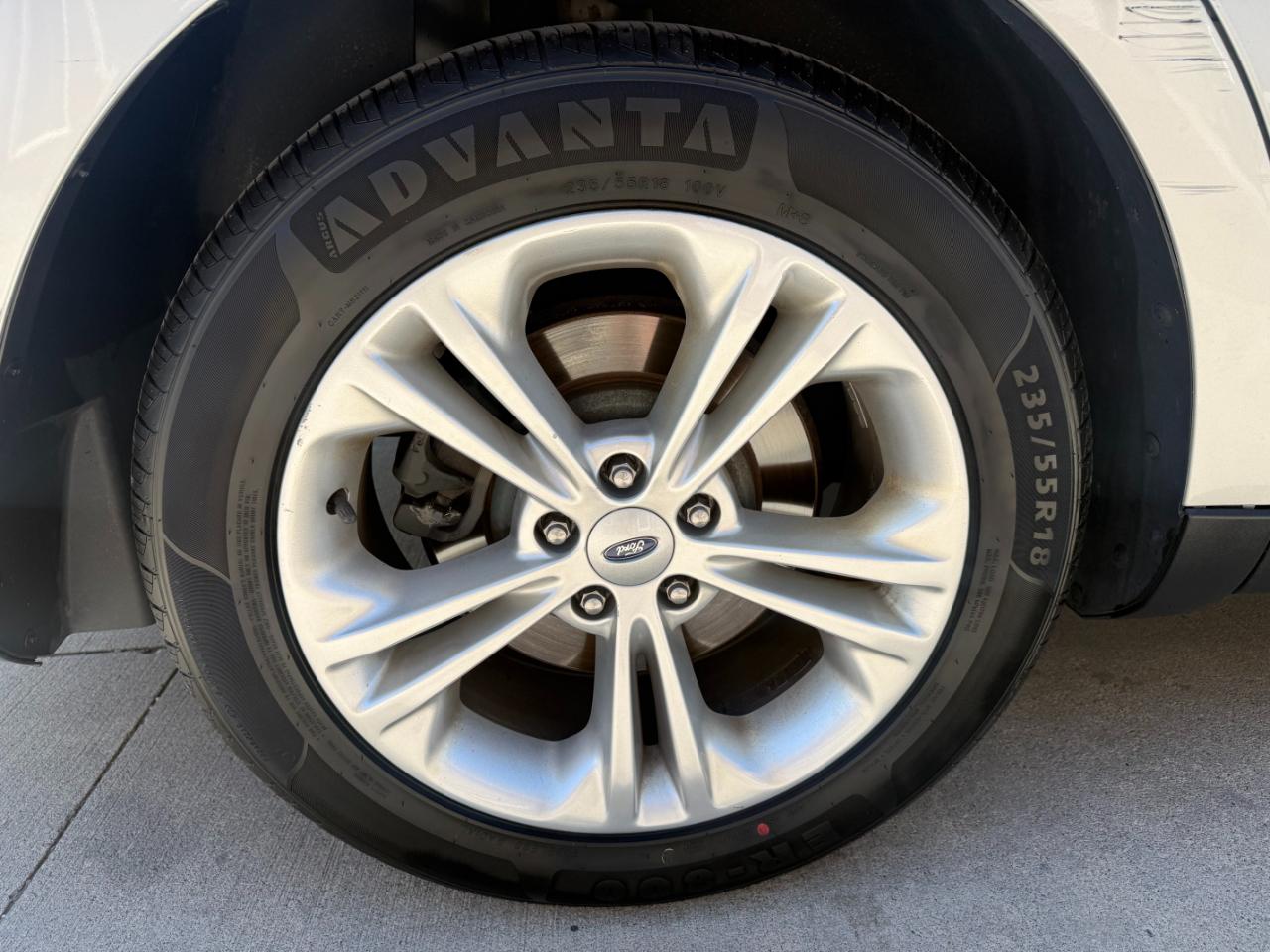 Ford Taurus SE 2015