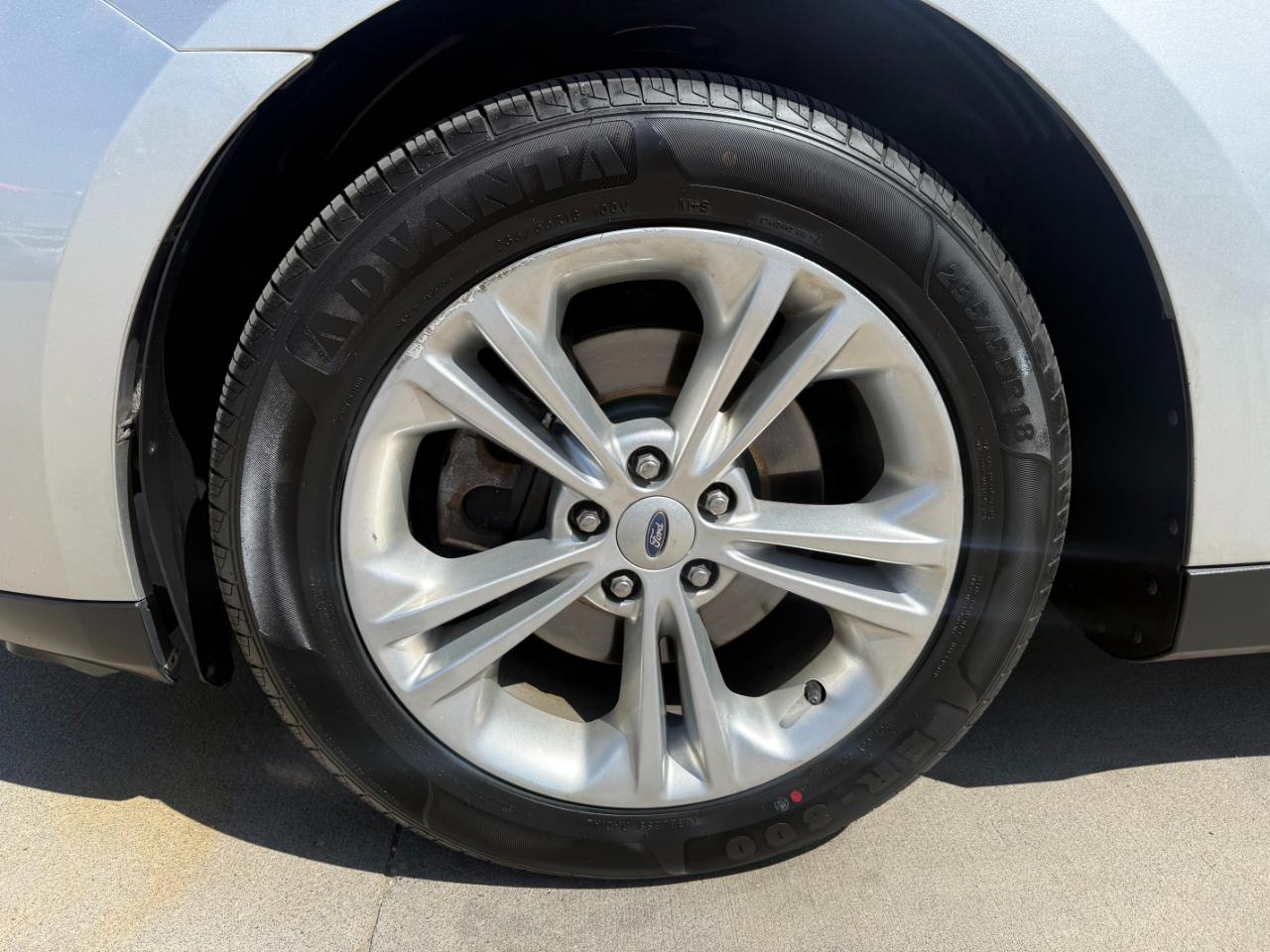 Ford Taurus SE 2015