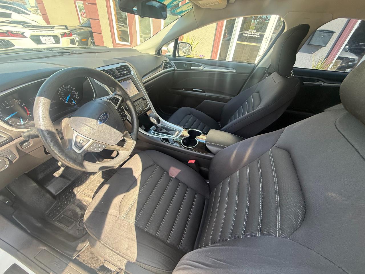 Ford Fusion SE 2014