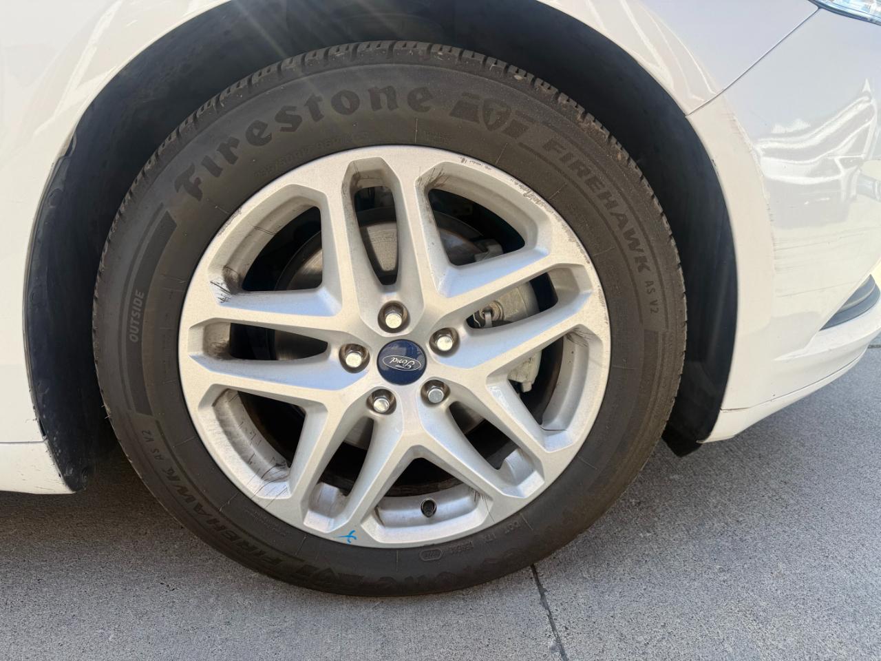 Ford Fusion SE 2014