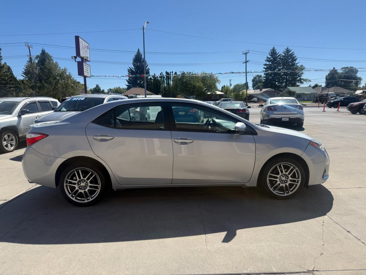Toyota Corolla  2015