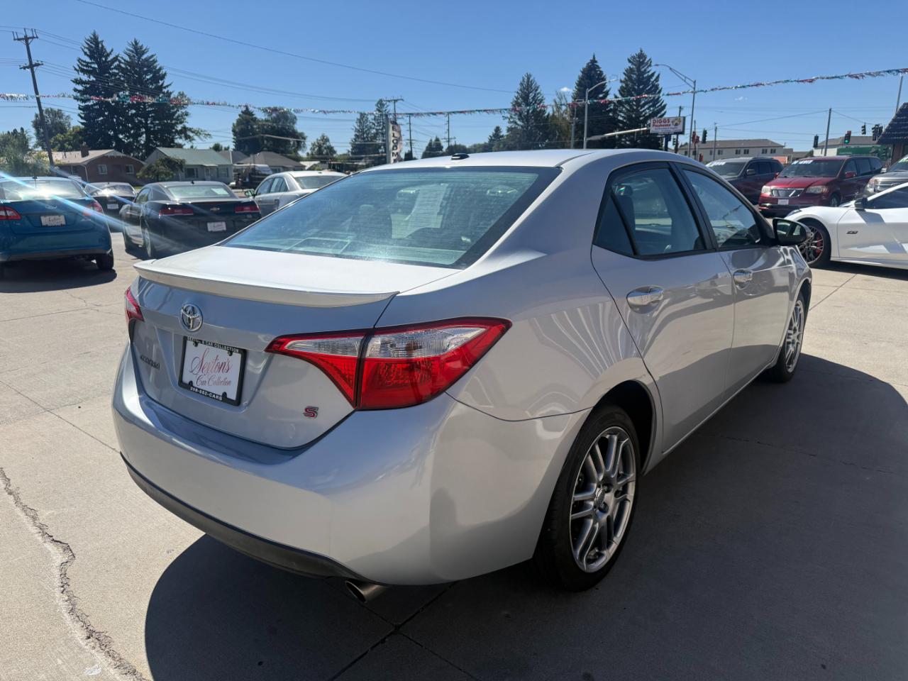 Toyota Corolla  2015