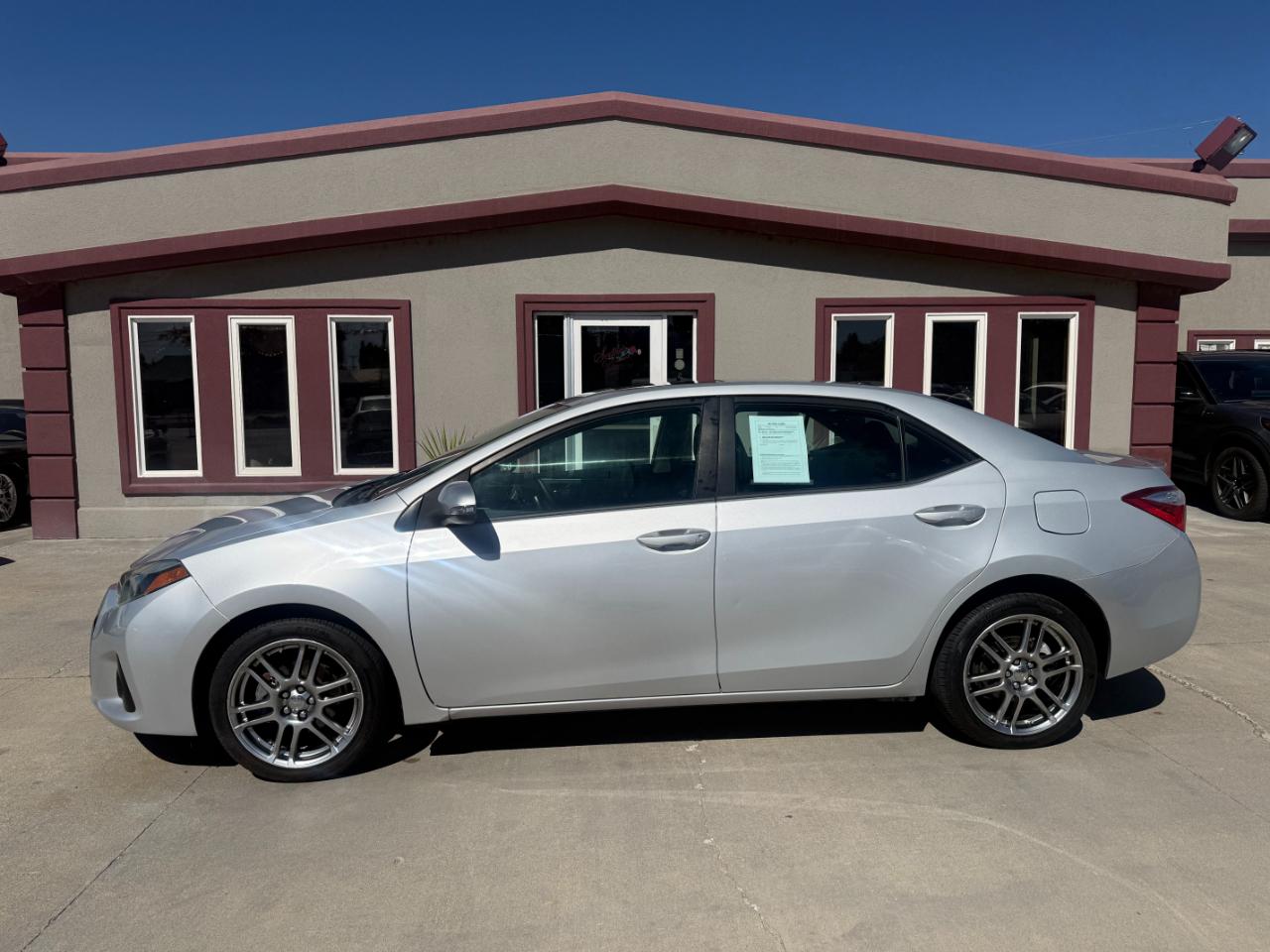 Toyota Corolla  2015