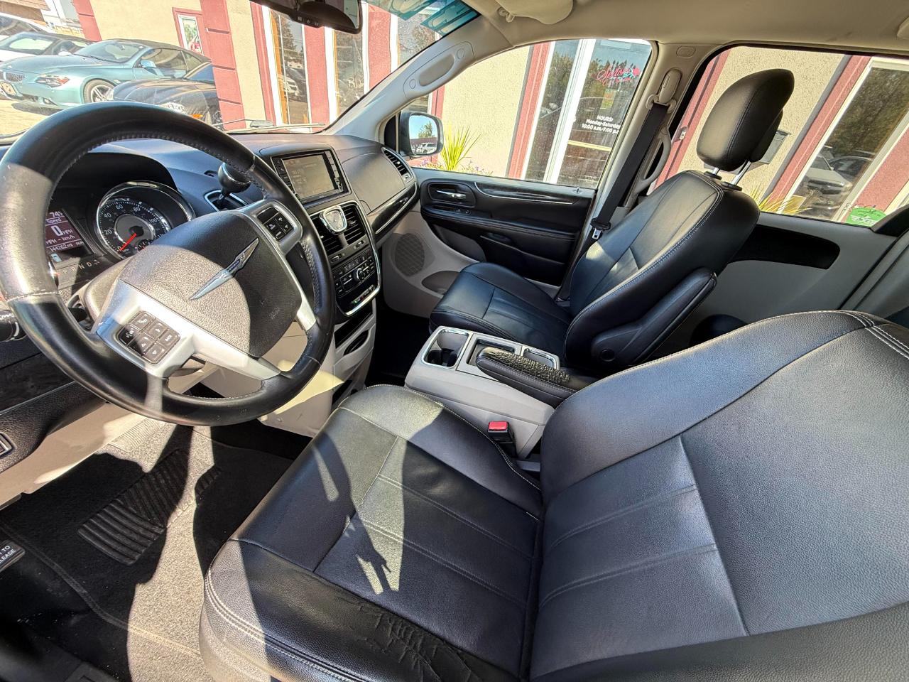Chrysler Town & Country  2014