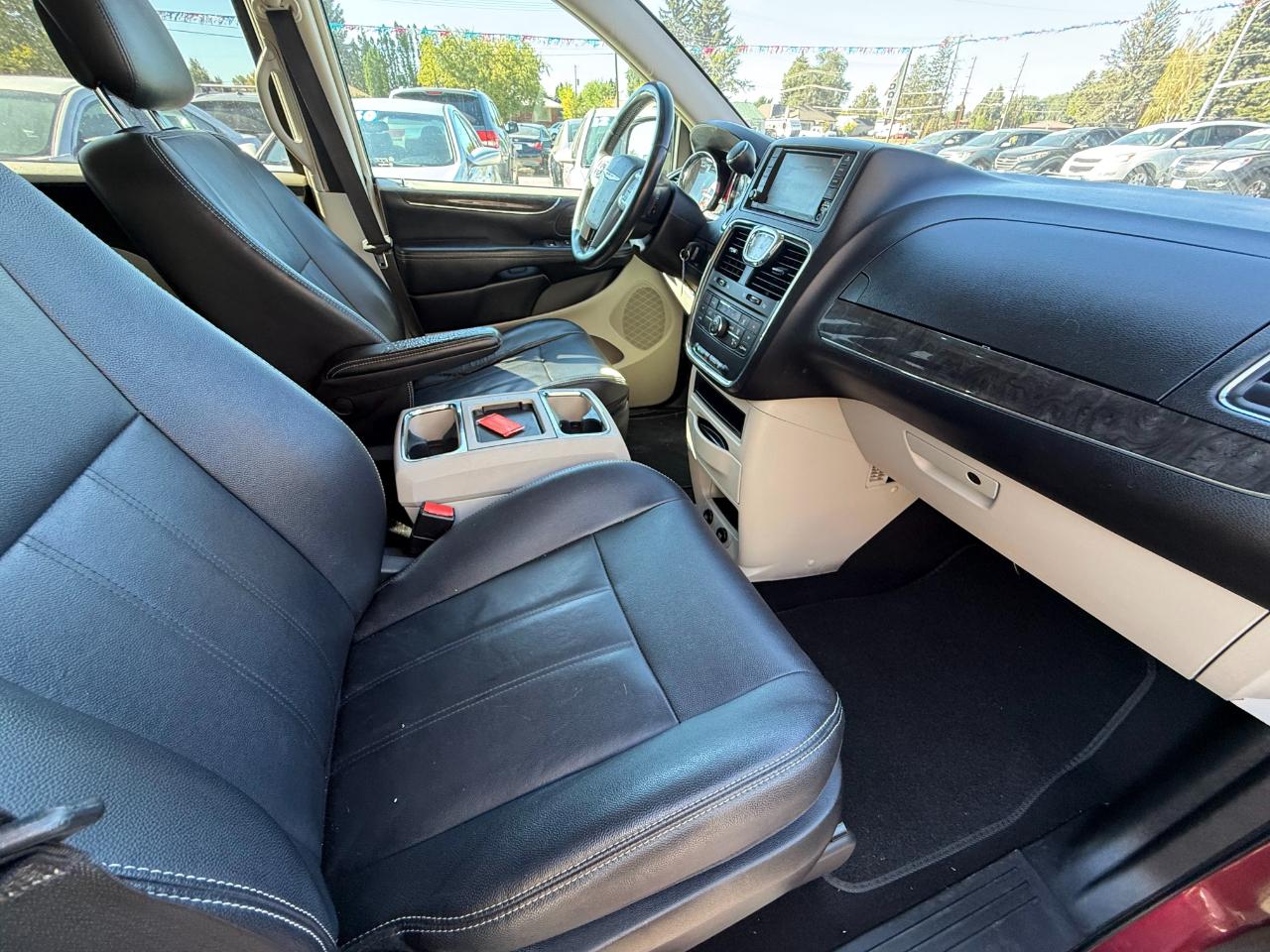 Chrysler Town & Country  2014