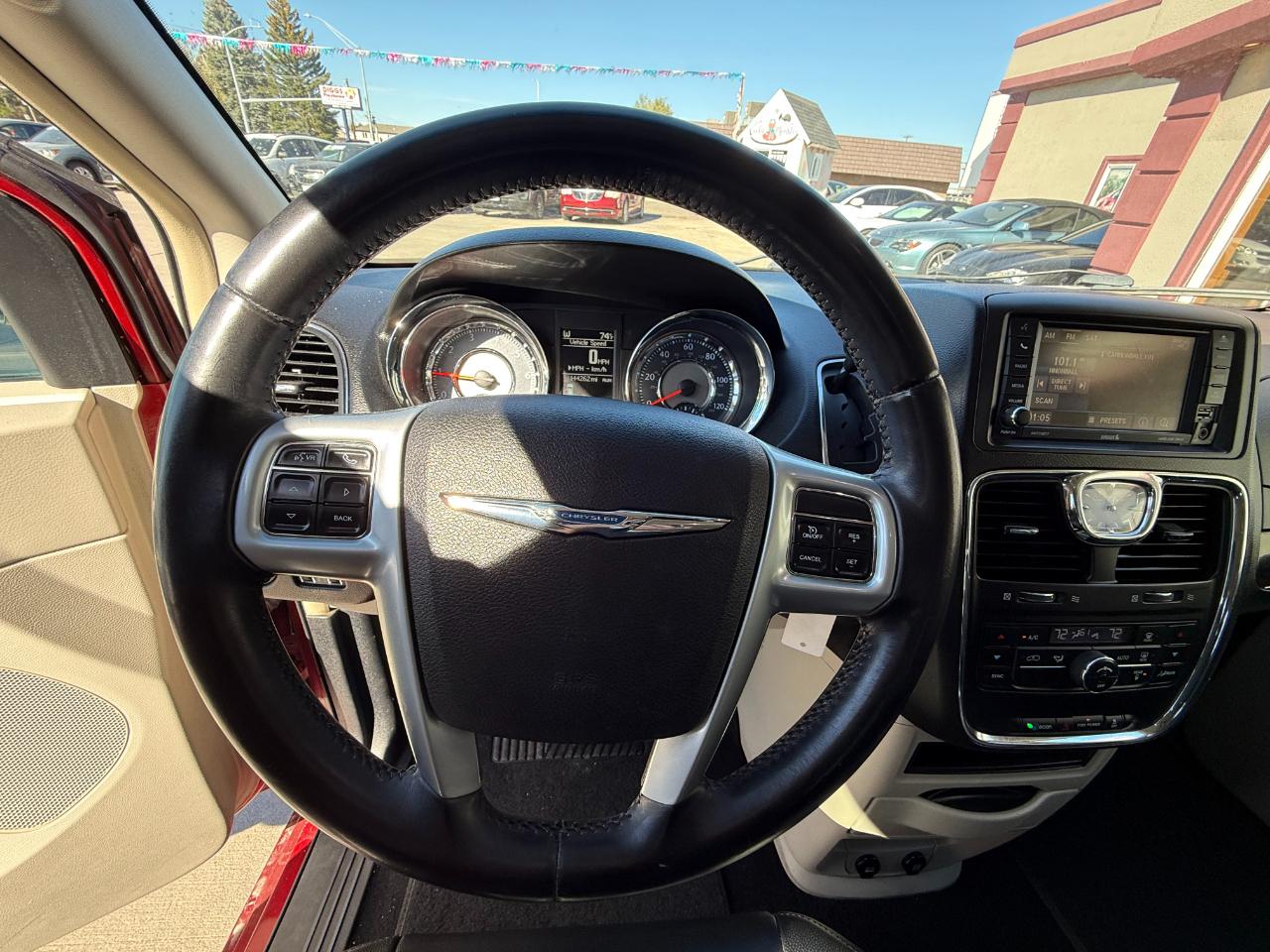Chrysler Town & Country  2014