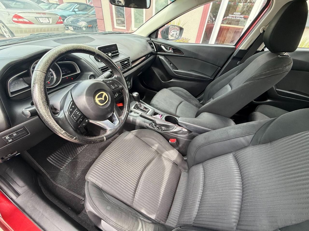 Mazda MAZDA3  2014