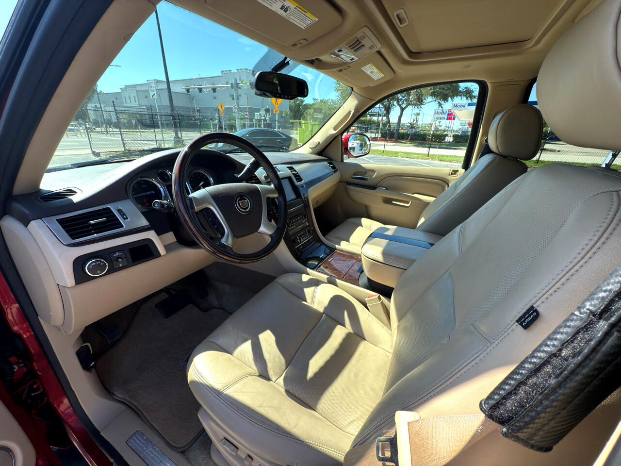 Cadillac Escalade AWD Premium 2012