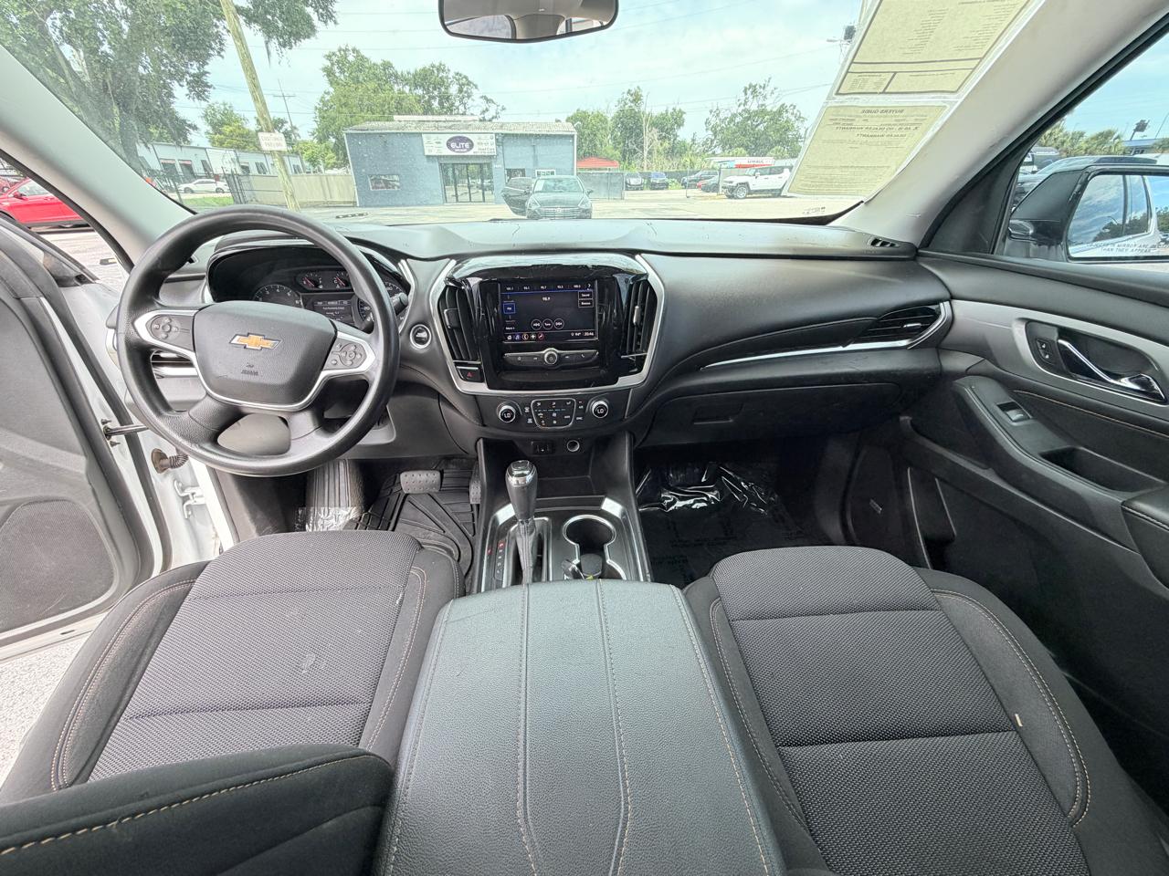 2020 Chevrolet Traverse LS - Photo 10