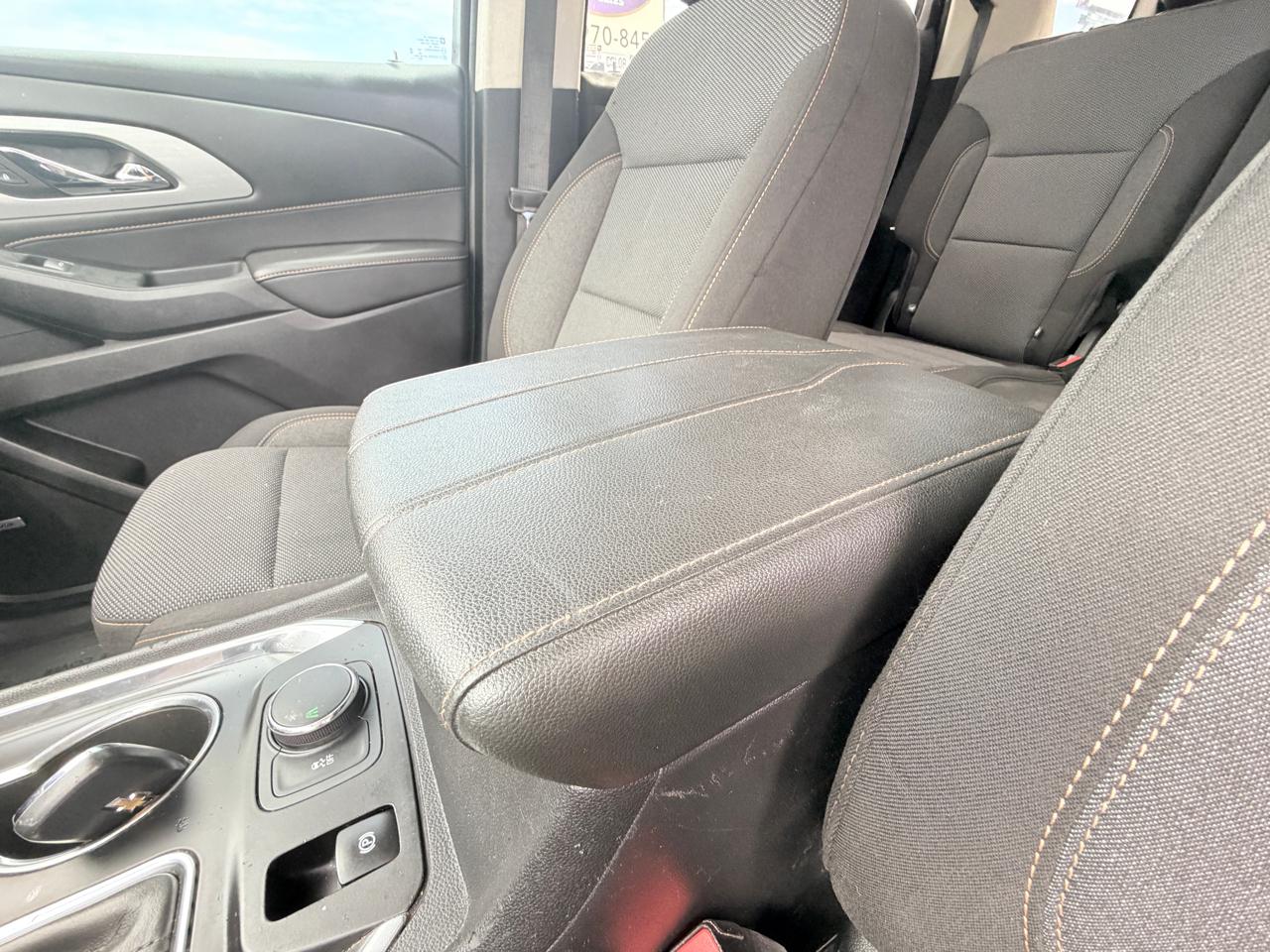 2020 Chevrolet Traverse LS - Photo 14