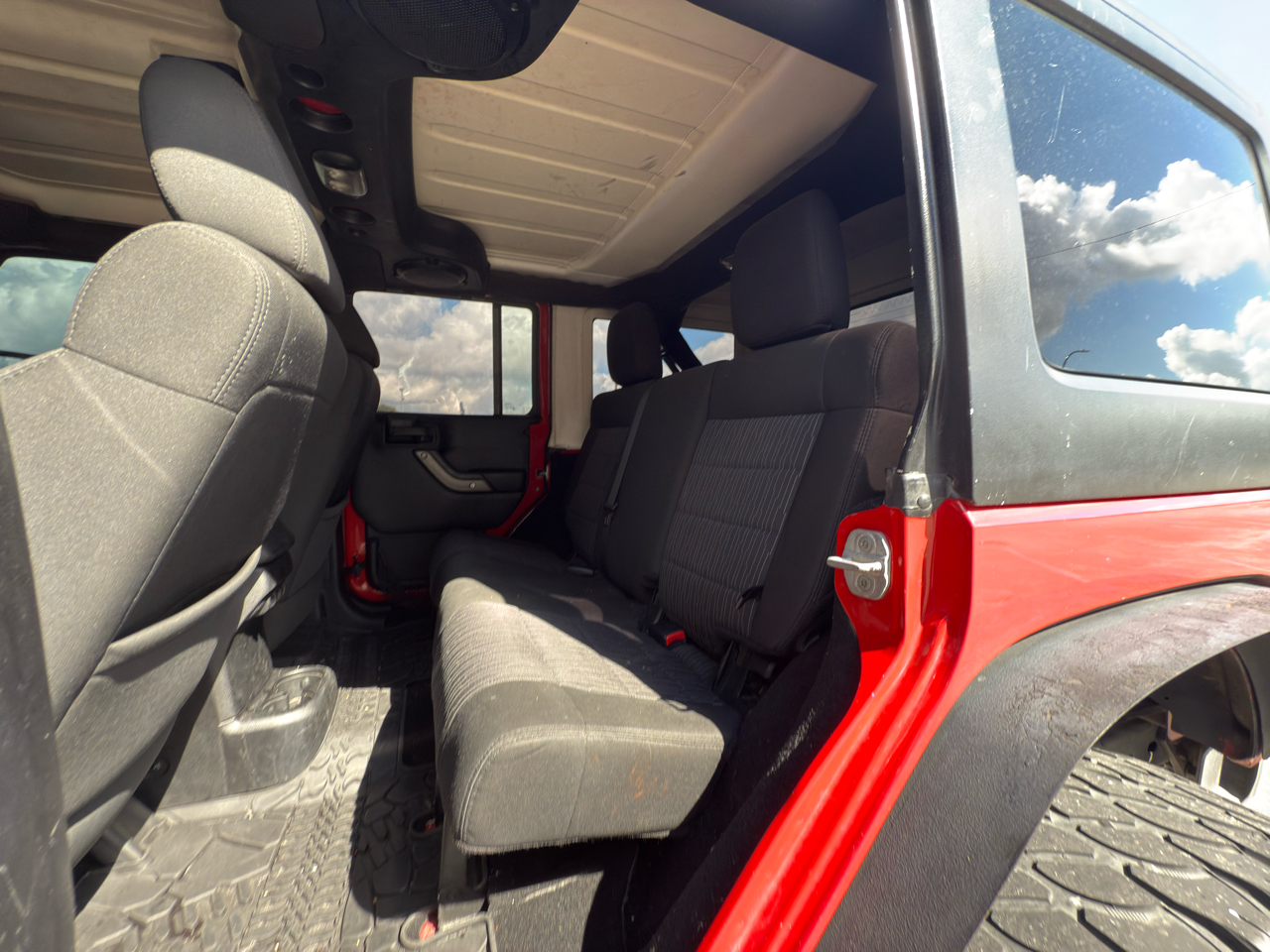 Jeep Wrangler Unlimited Sport 4WD 2012