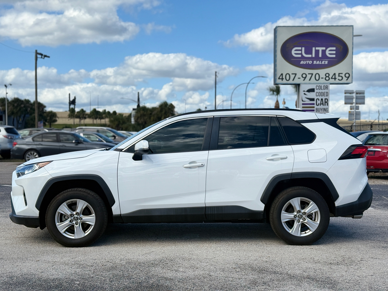 Toyota RAV4 XLE 2021