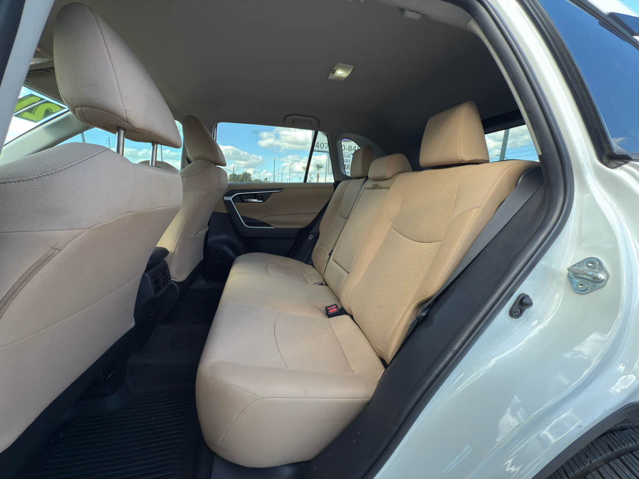 Toyota RAV4 XLE 2021