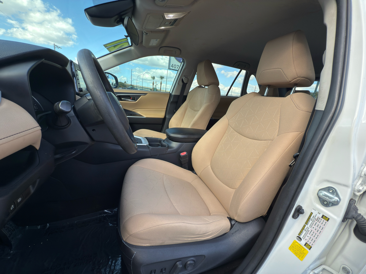 Toyota RAV4 XLE 2021