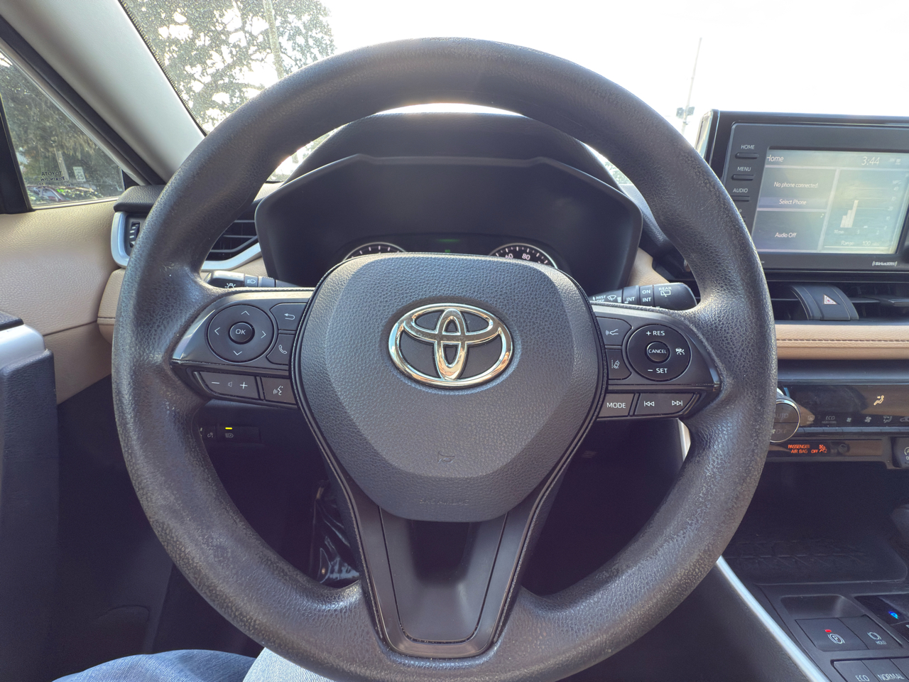 Toyota RAV4 XLE 2021
