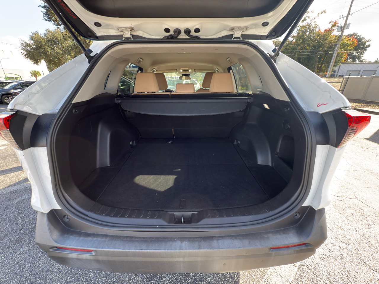 Toyota RAV4 XLE 2021