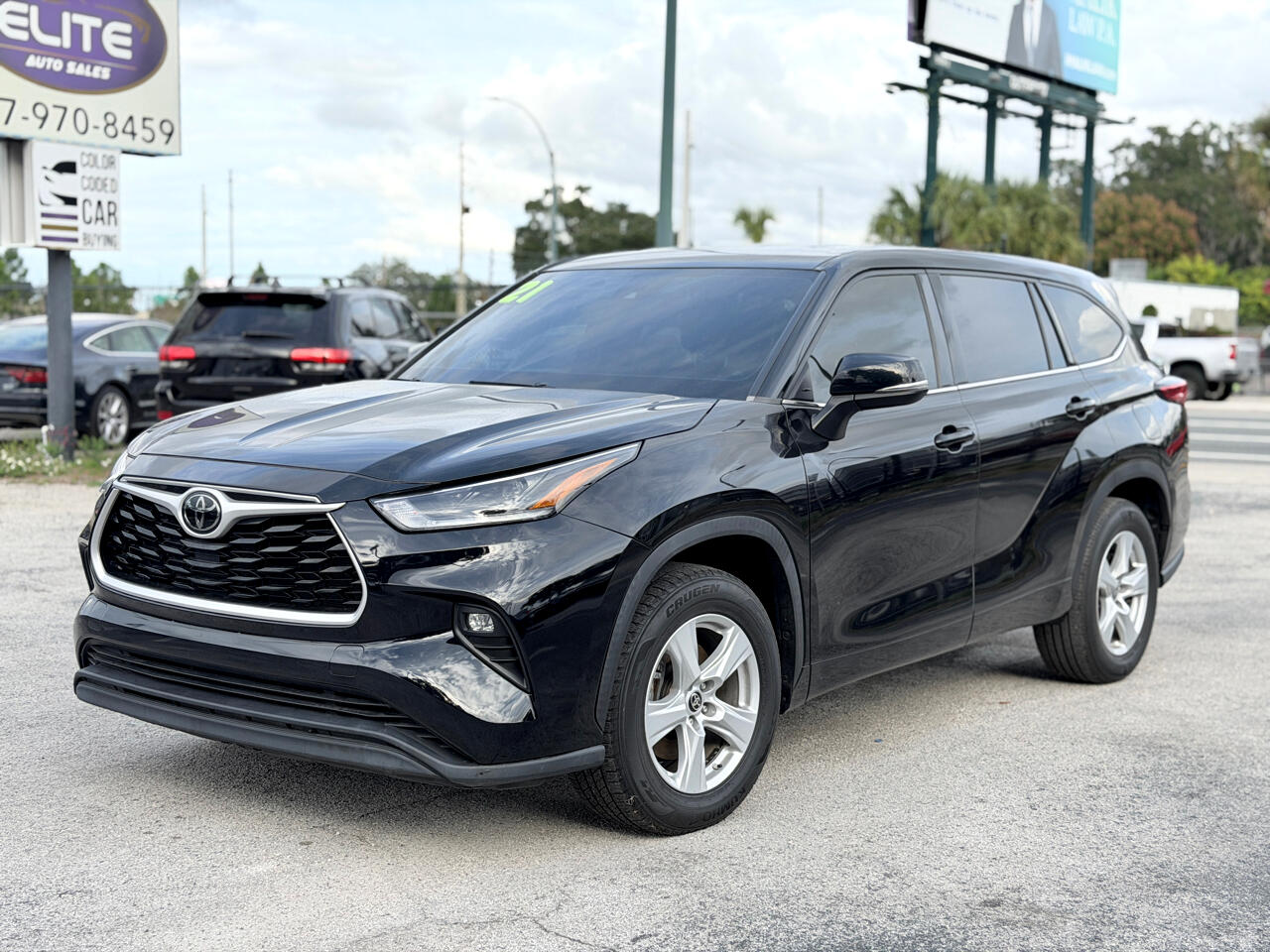 2021 Toyota Highlander LE
