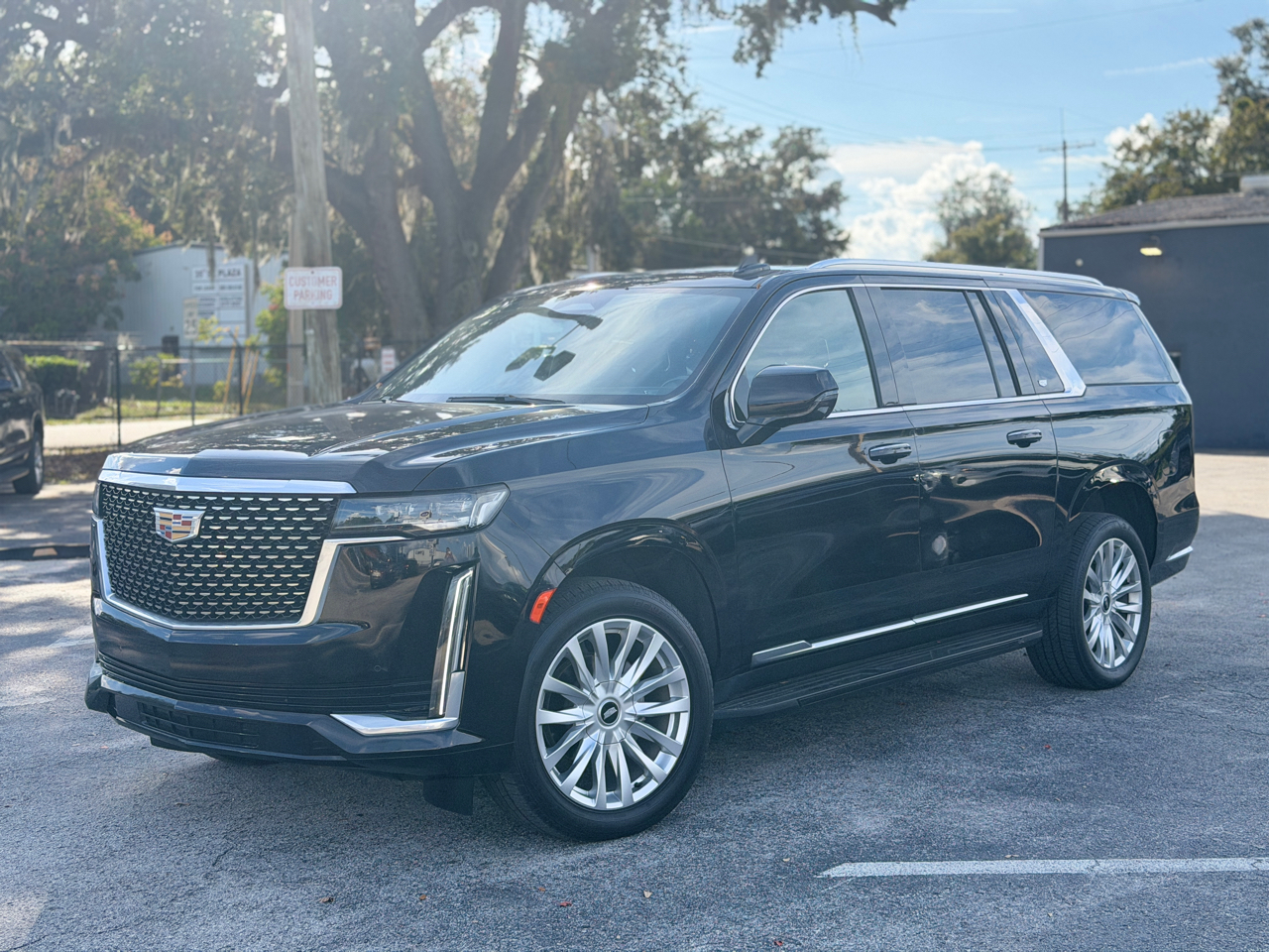 2022 Cadillac Escalade ESV 2WD Luxury