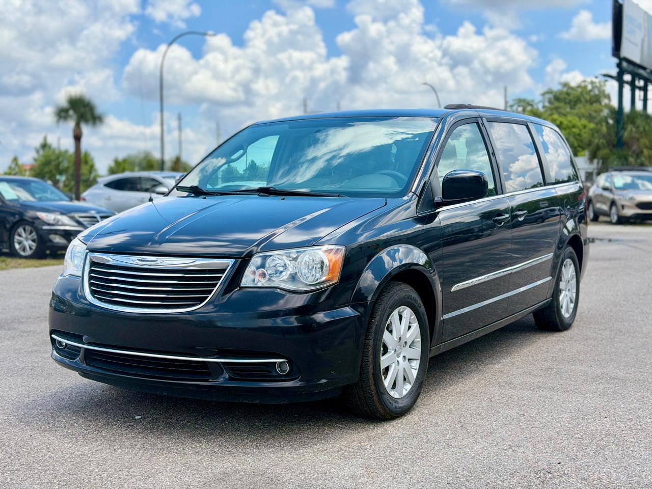 2015 Chrysler Town & Country Touring