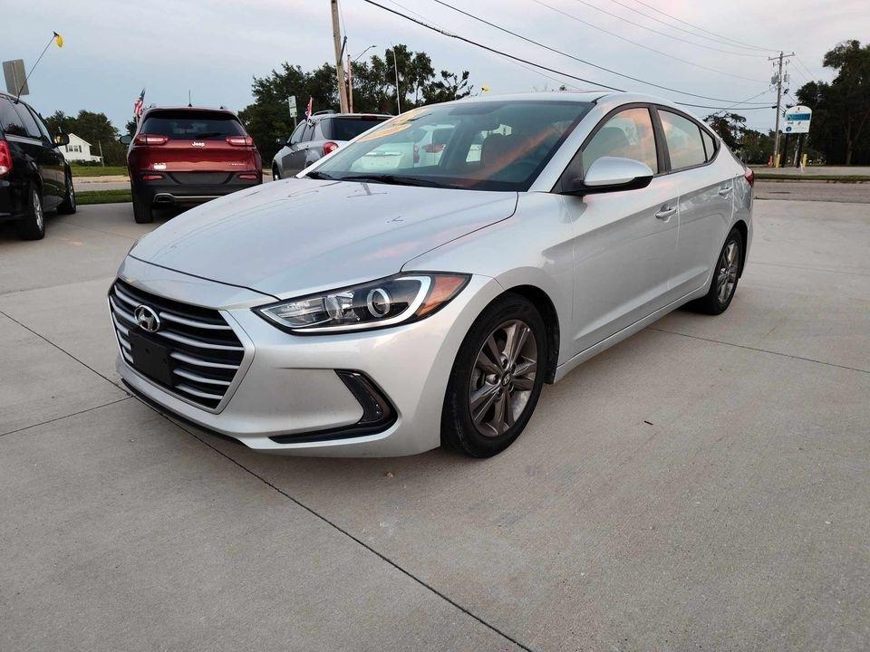 Hyundai Elantra  2018
