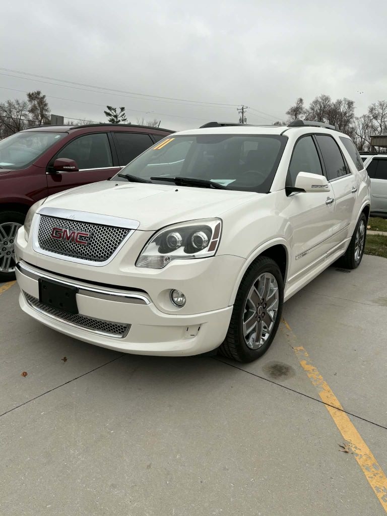 GMC Acadia  2011