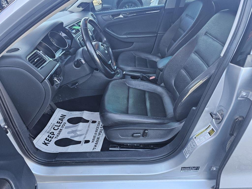 Volkswagen Jetta  2015