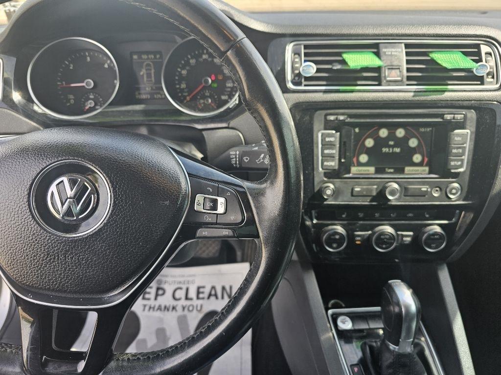 Volkswagen Jetta  2015
