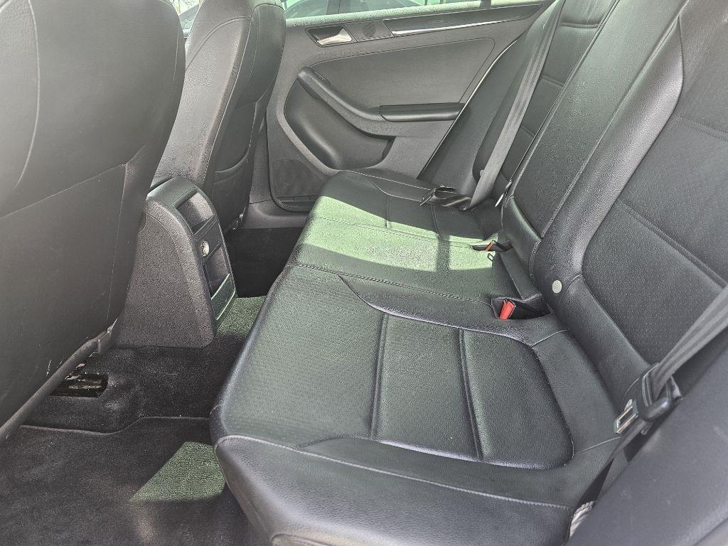 Volkswagen Jetta  2015