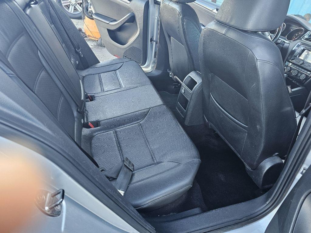 Volkswagen Jetta  2015