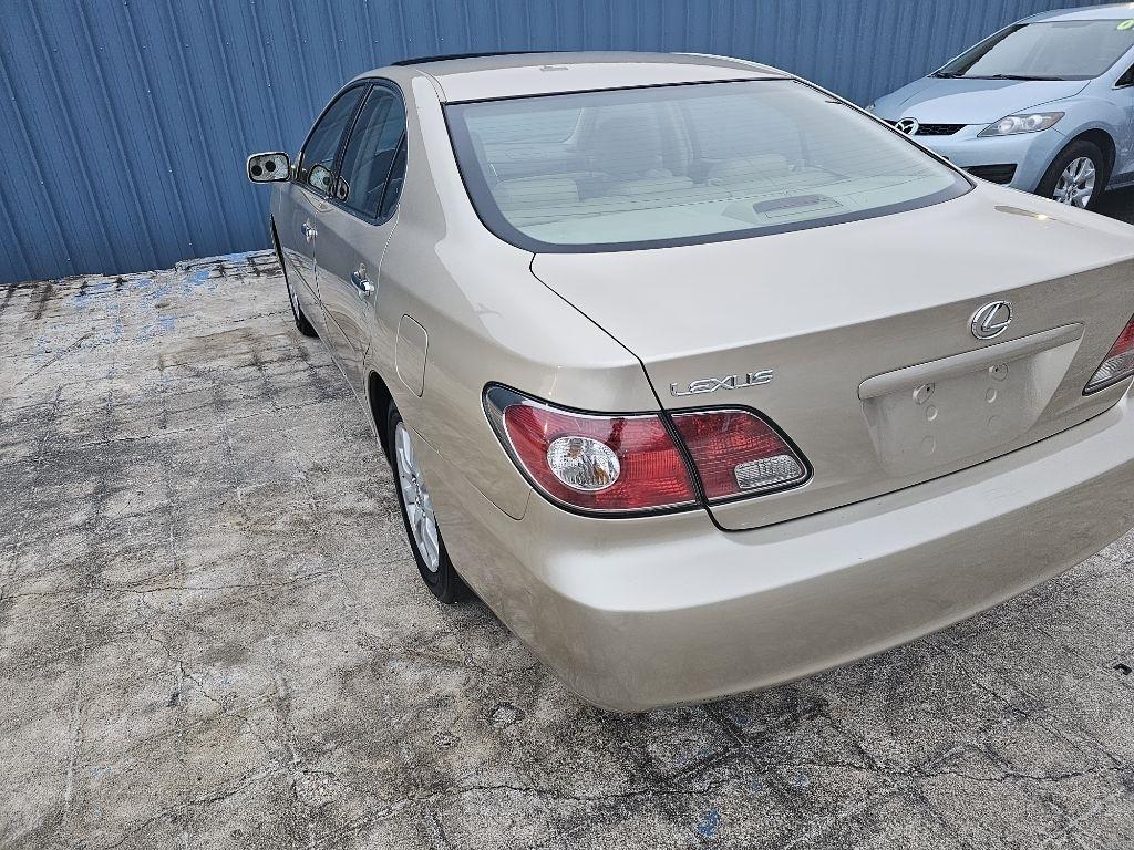 Lexus ES 330  2004