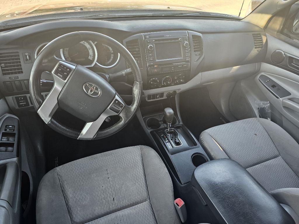 Toyota Tacoma  2013