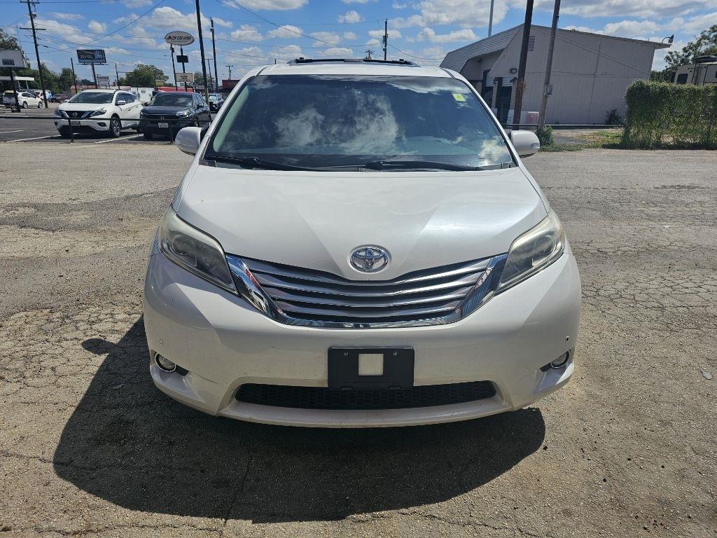 Toyota Sienna  2015