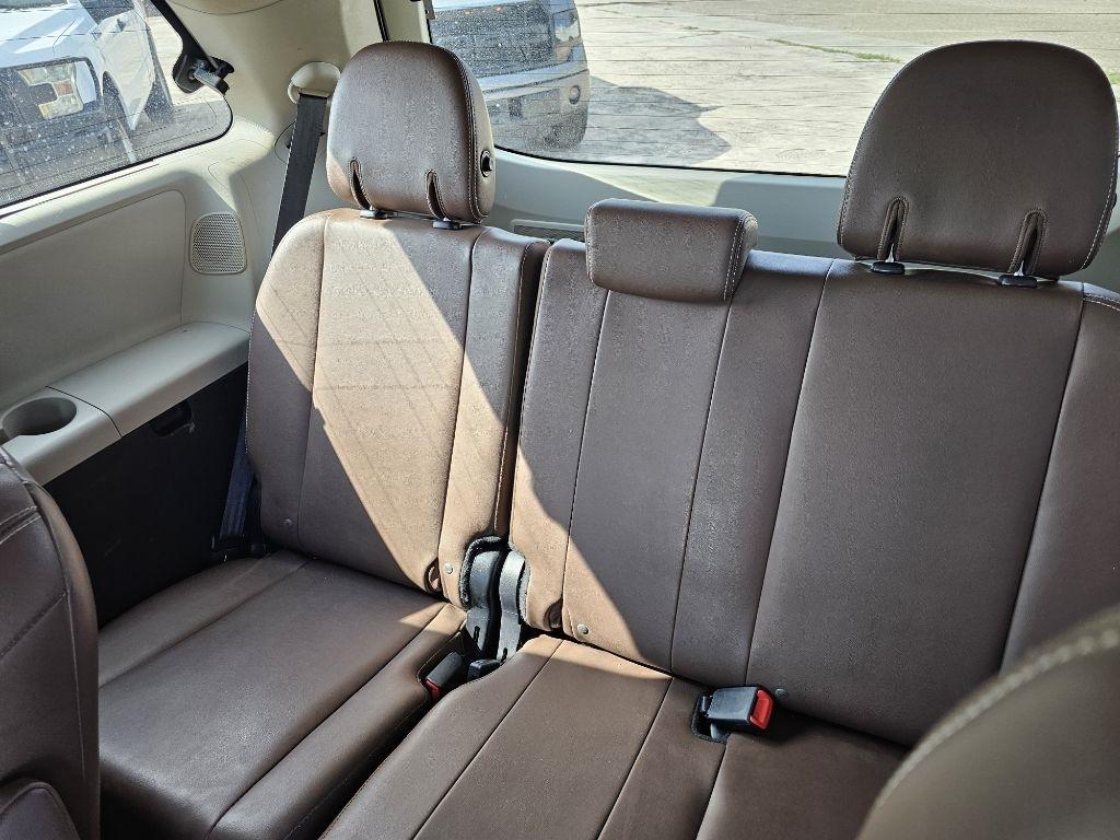 Toyota Sienna  2015