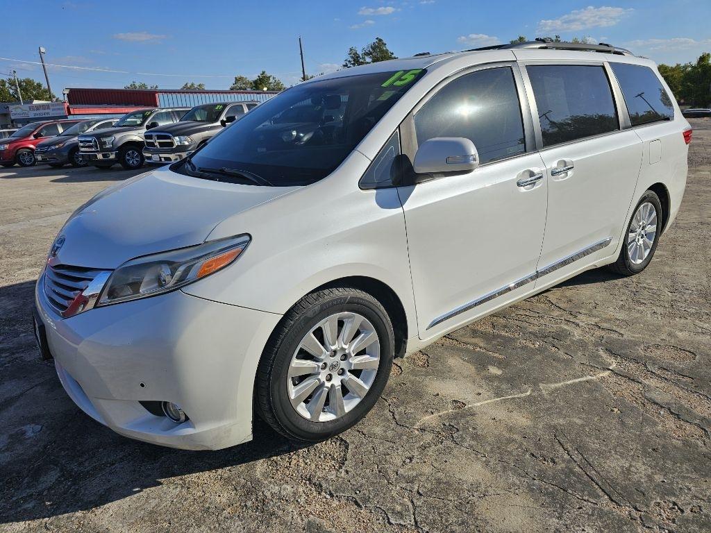 Toyota Sienna  2015