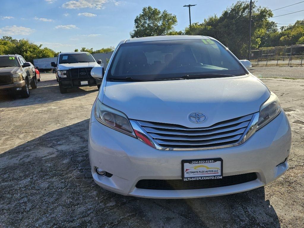 Toyota Sienna  2015
