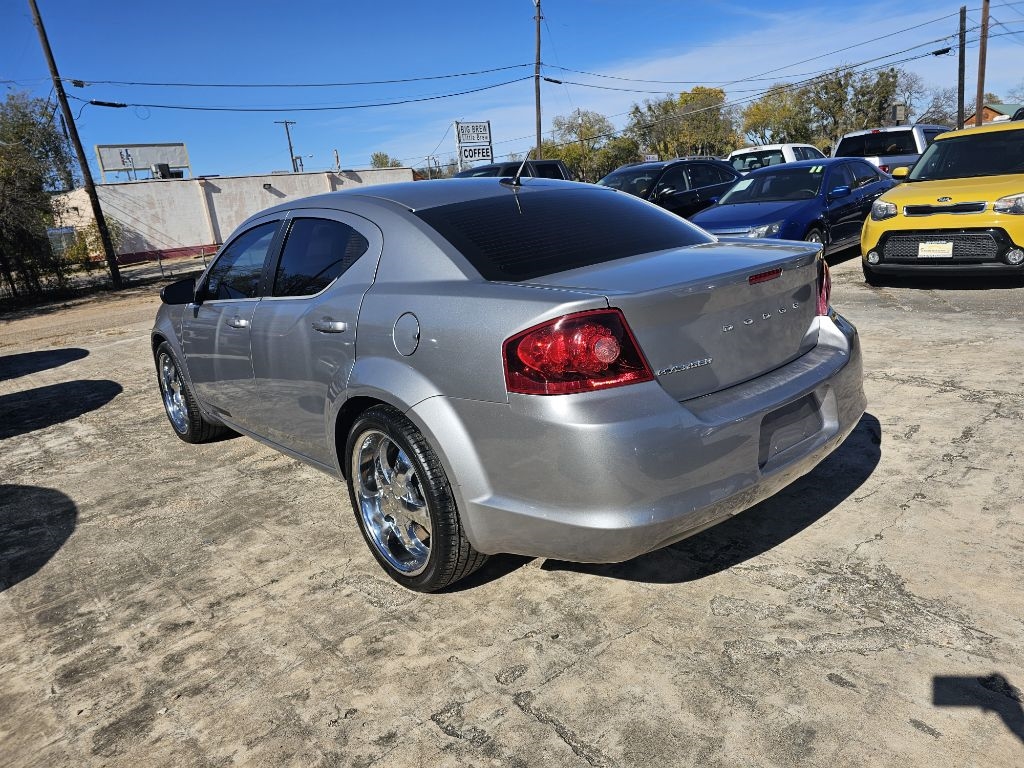 Dodge Avenger  2013