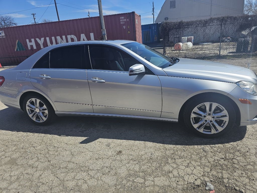 Mercedes-Benz E-Class  2011